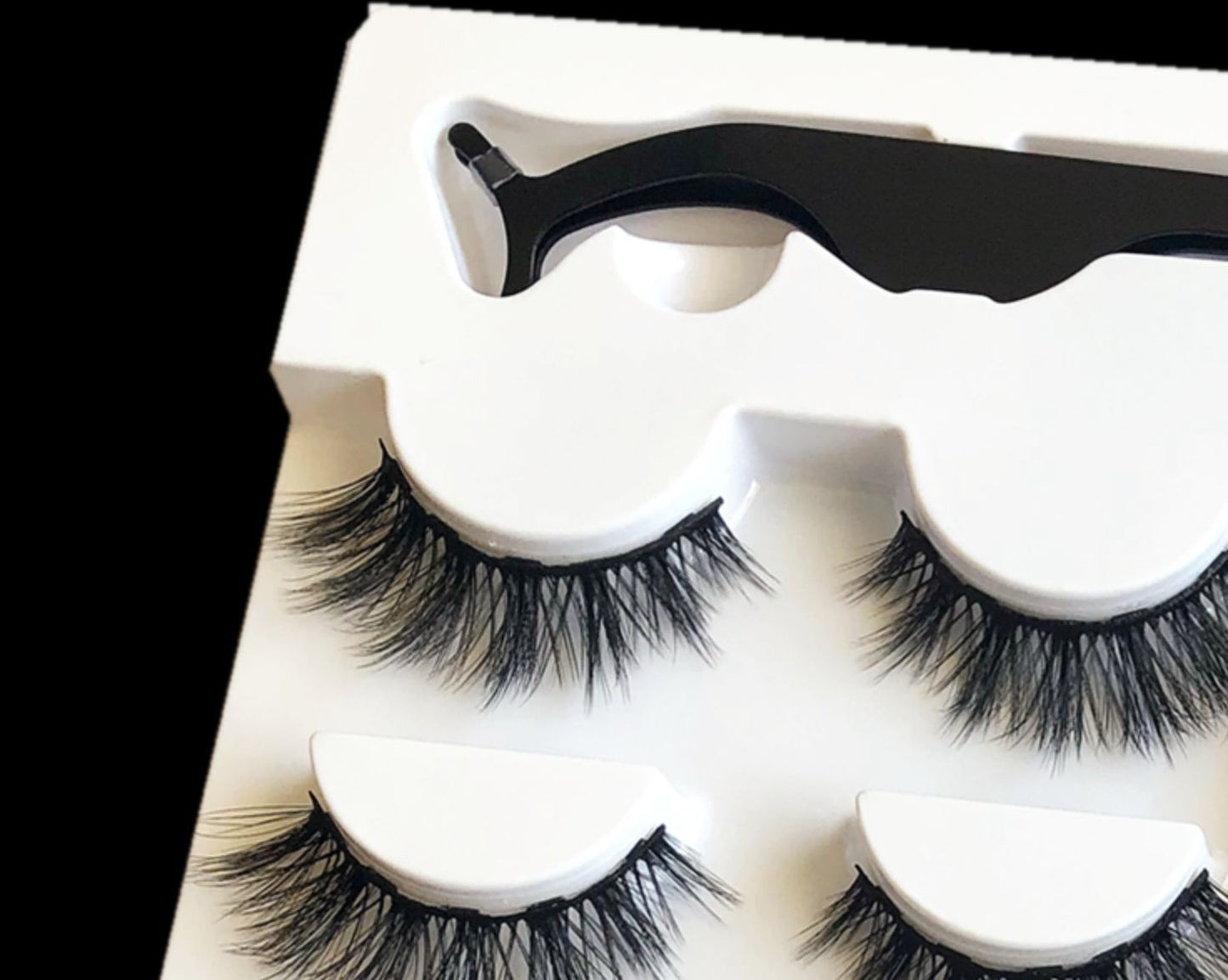 Magnetic False Eyelashes – Fashionable Pair with Secure Hold CJ
