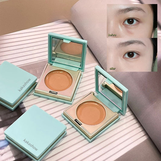 Soft & Balanced Waterproof Concealer – Sweatproof & Smear-Proof with Powder Puff