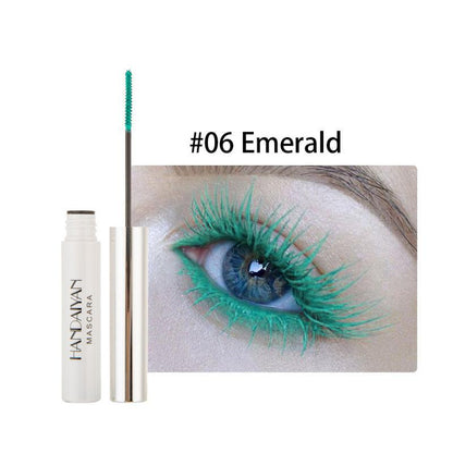 Color Mascara for Thick Curls – Long-Lasting Volume and Lift