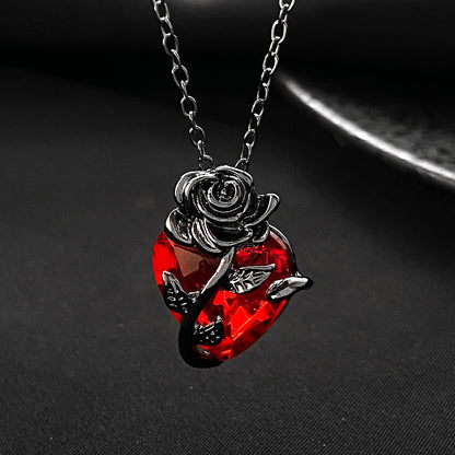 Punk Rose Love Necklace – Heart-Shaped Clavicle Chain Pendant for Valentine’s Day CJ